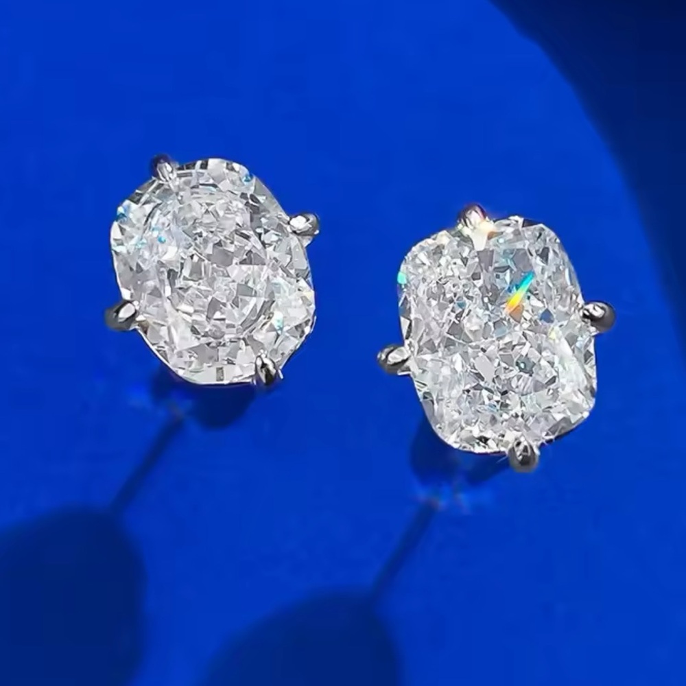 18k 2ct Radiant Studs - Picture 4 of 14